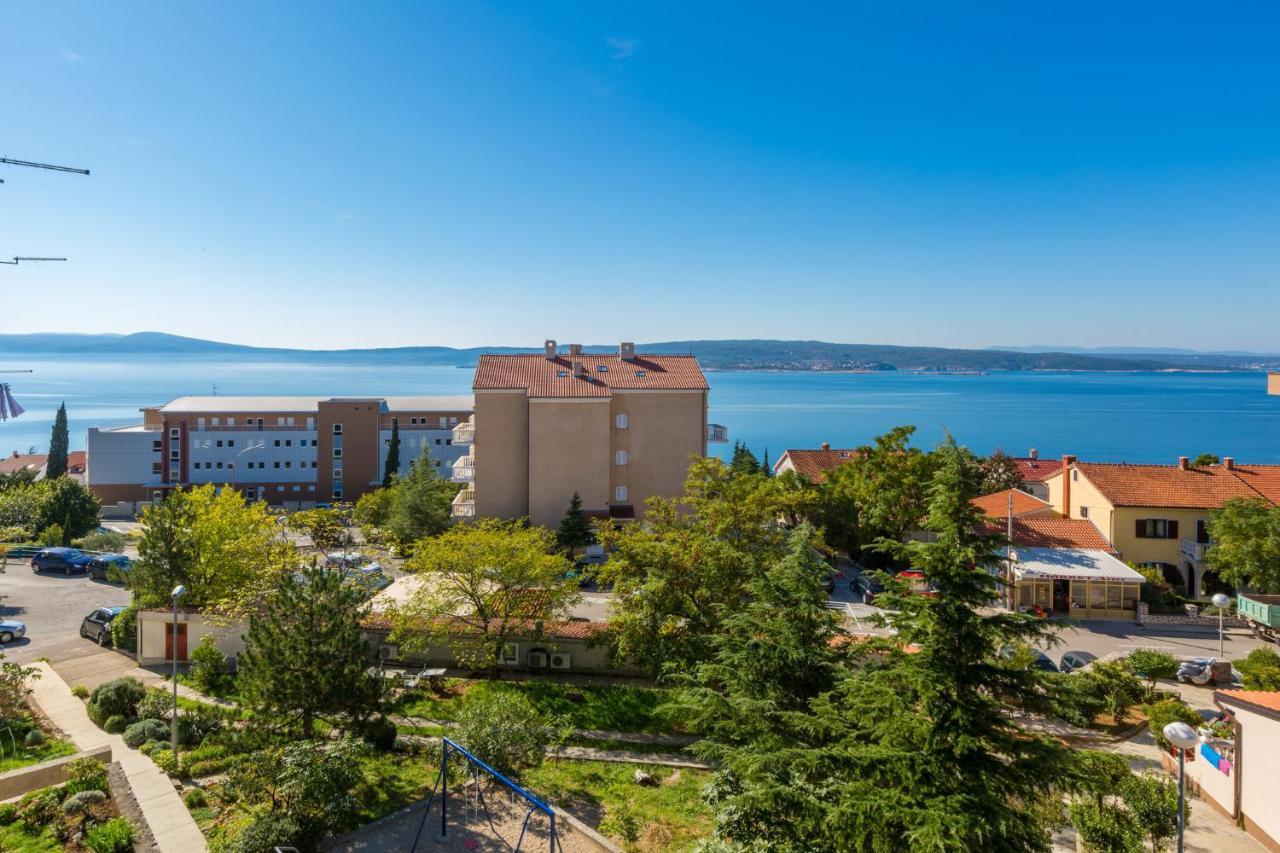 Apolic Appartement Crikvenica Buitenkant foto